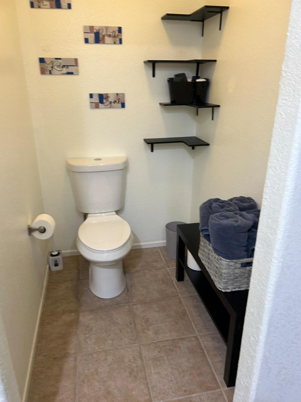 Villa Walking Distance To Stagecoach Indio Exterior foto