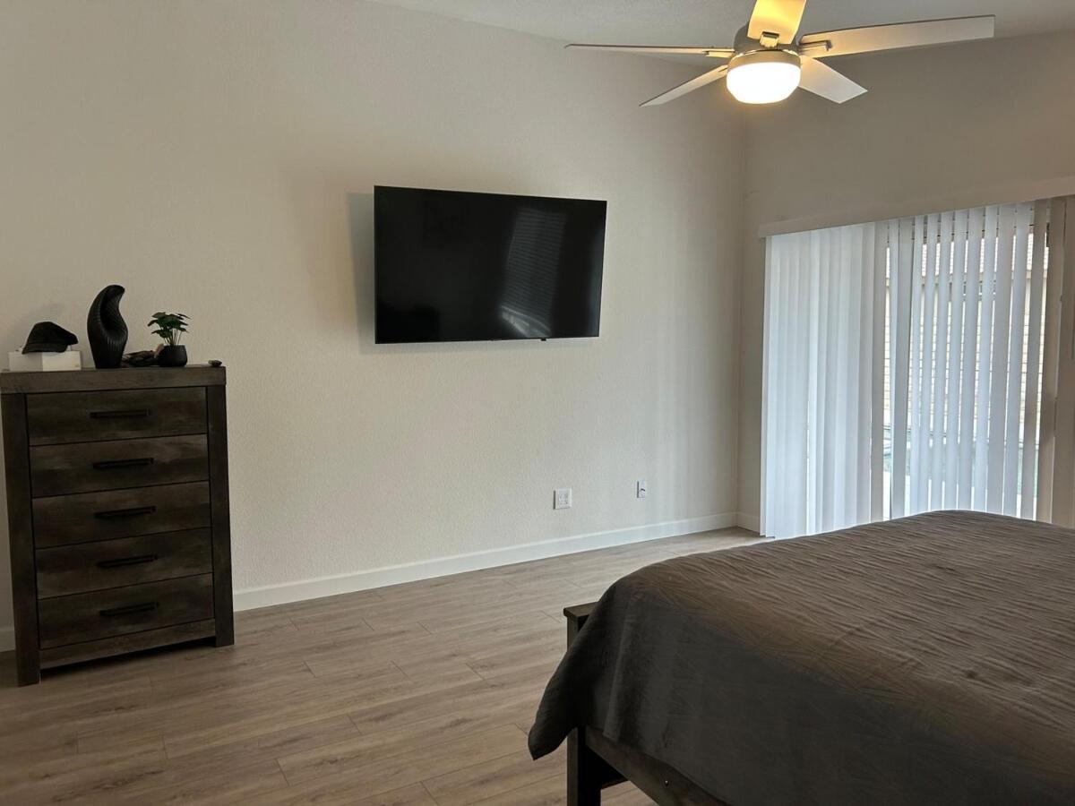 Villa Walking Distance To Stagecoach Indio Exterior foto