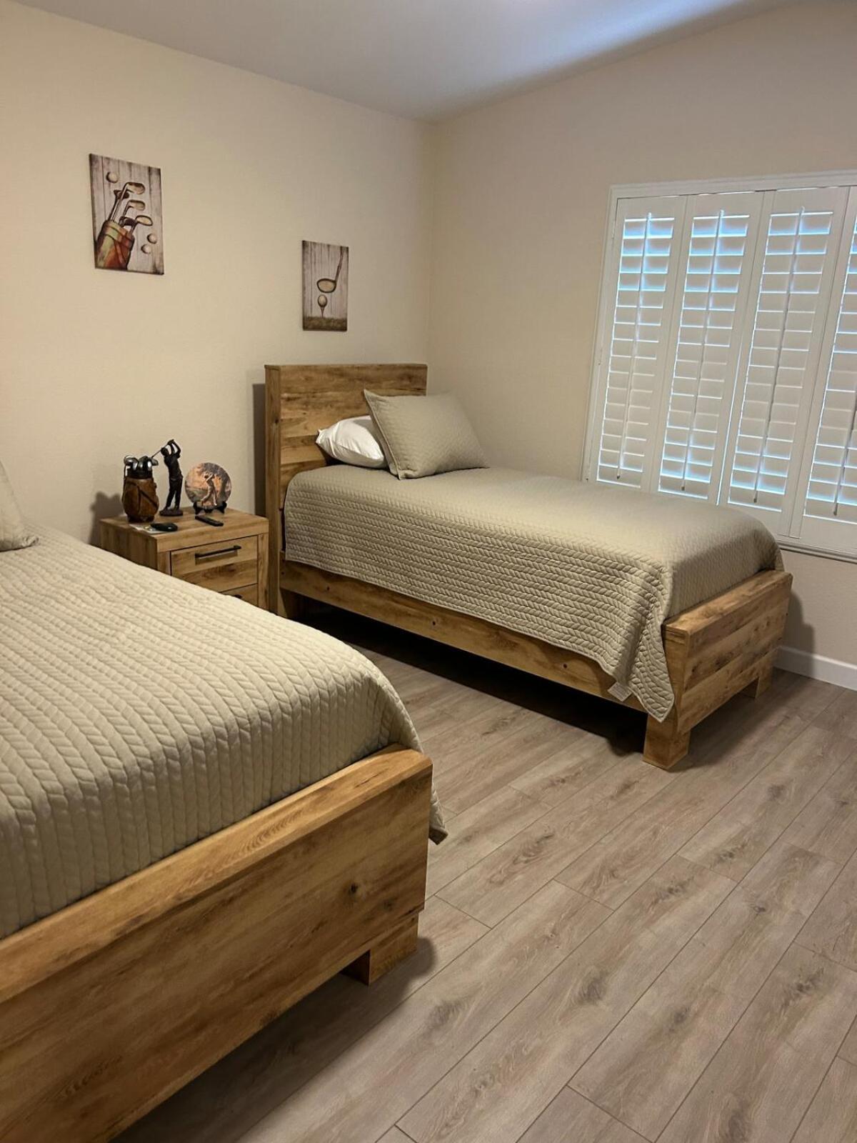 Villa Walking Distance To Stagecoach Indio Exterior foto
